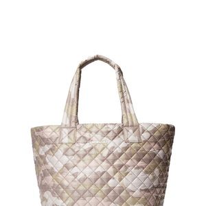 mz Wallace camo medium metro tote slight discoloration of leather on handle